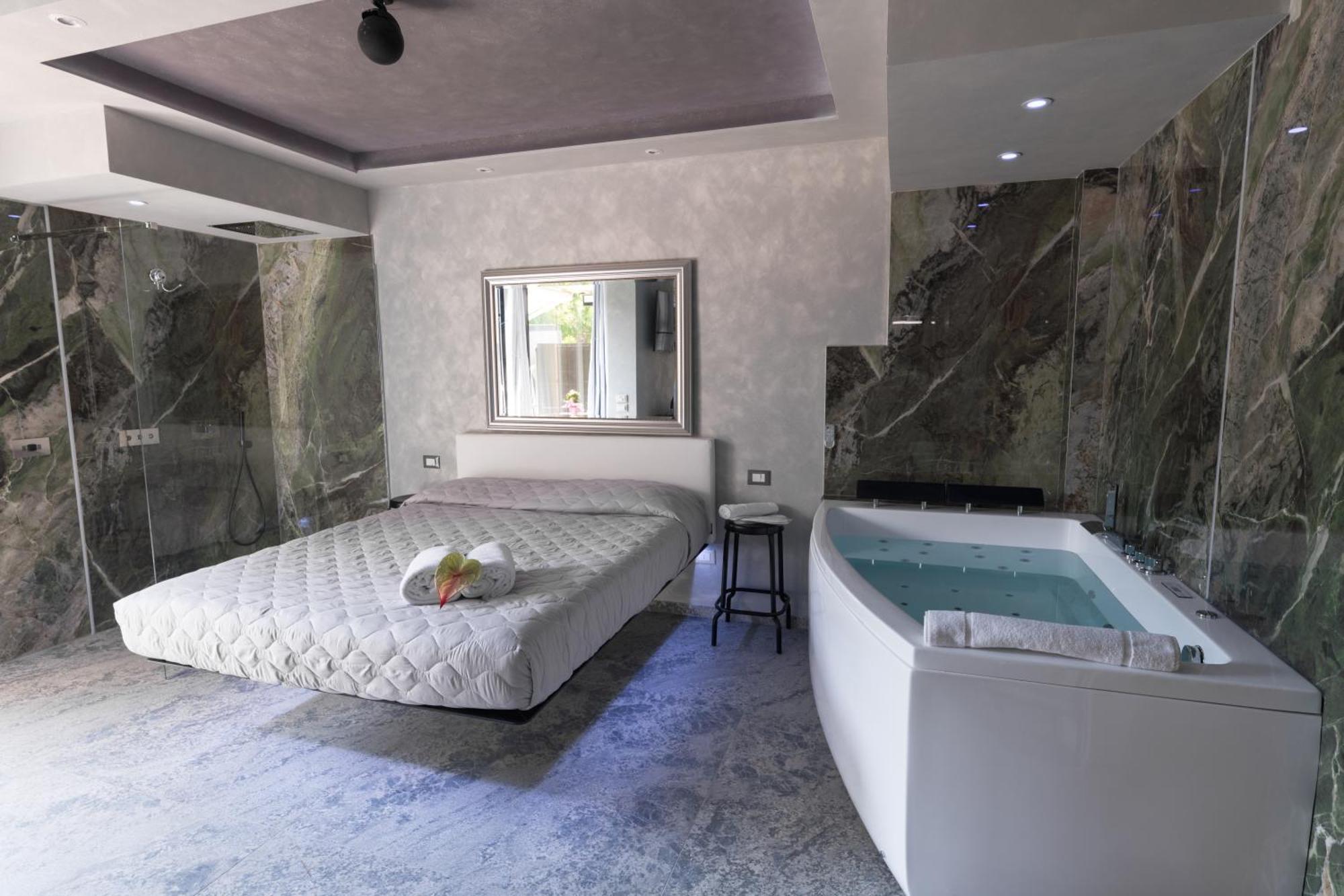 Garda Fantasy Paradise Silver O Gold Desenzano del Garda Exterior foto